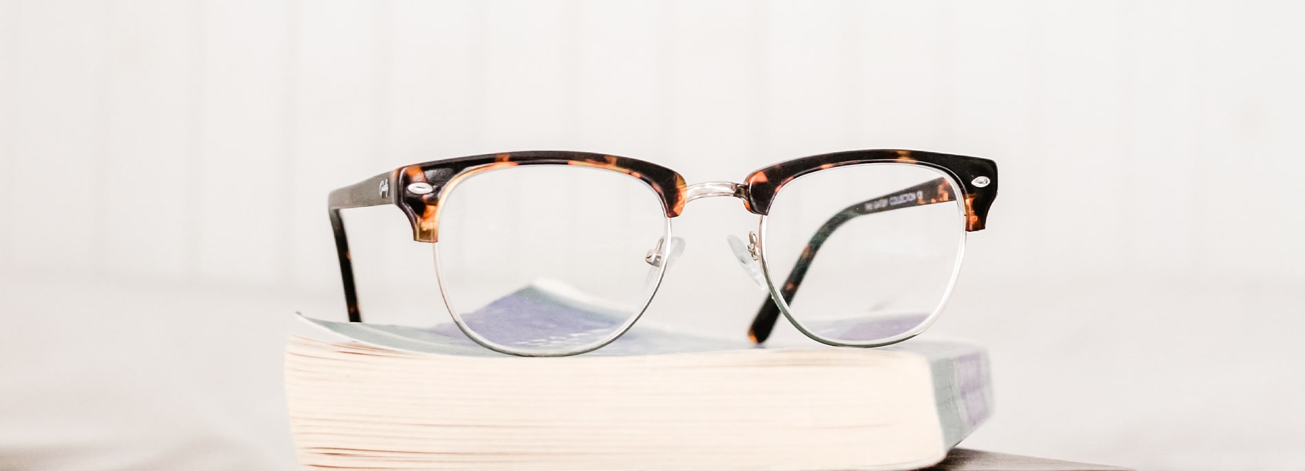 Stylish non prescription reading glasses online