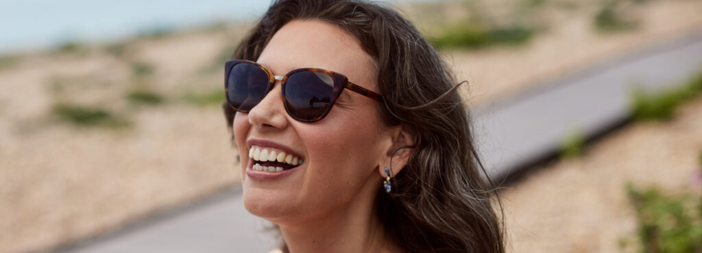 How to choose sunglasses for light-sensitive eyes