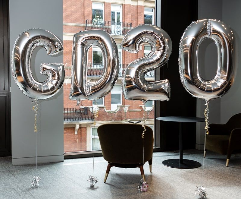 GD20 silver balloons