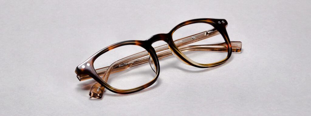 Discover our best style tips for your Ben Sherman glasses