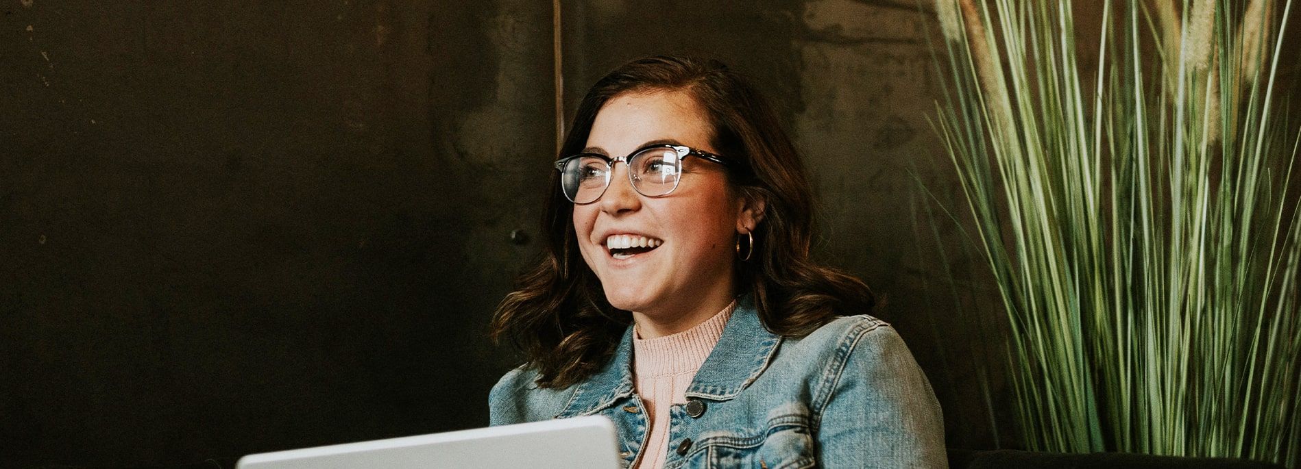 How to avoid digital eye strain in the workplace