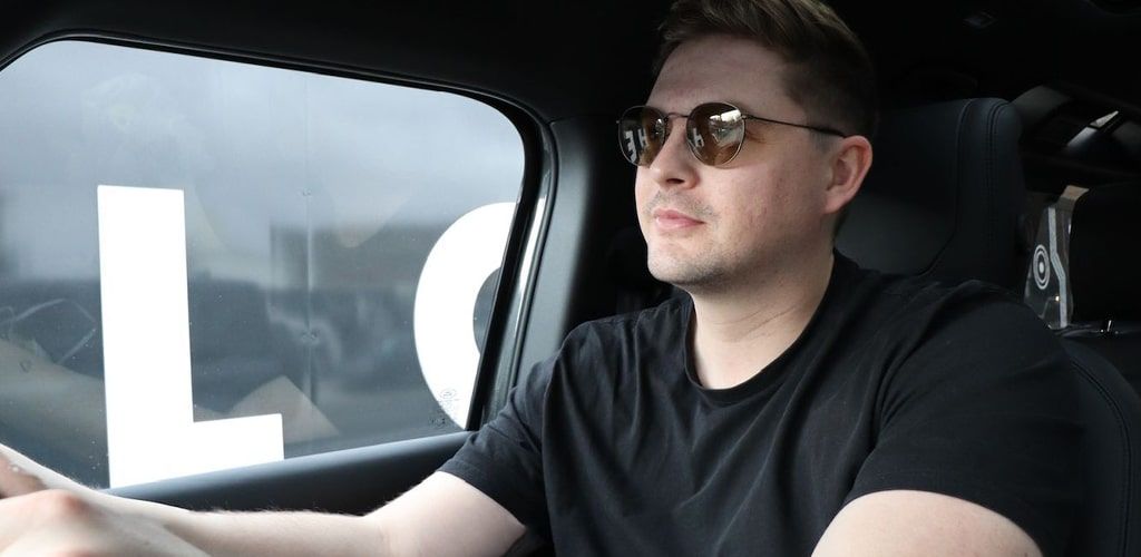 Safety behind the wheel with Transitions® Drivewear®