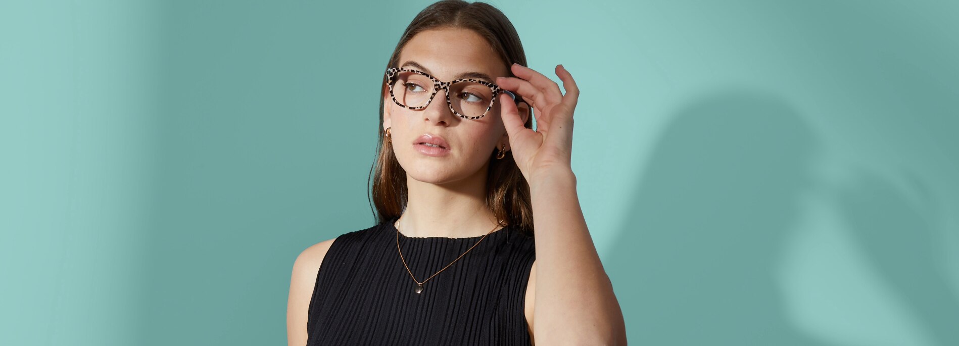 Glasses size guide: how to read and measure your frame size