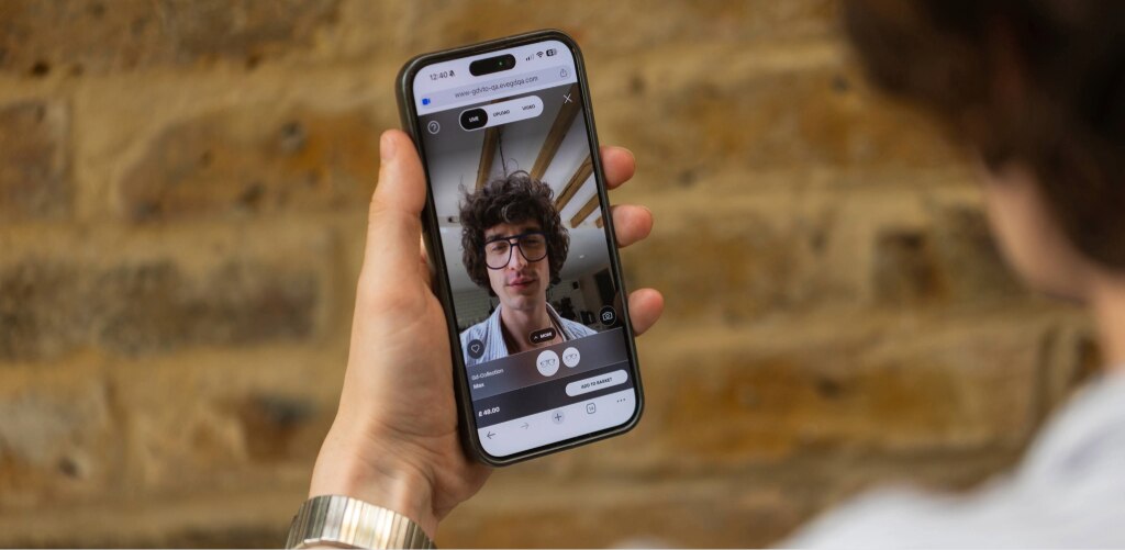 Glasses size guide: how to read and measure your frame size