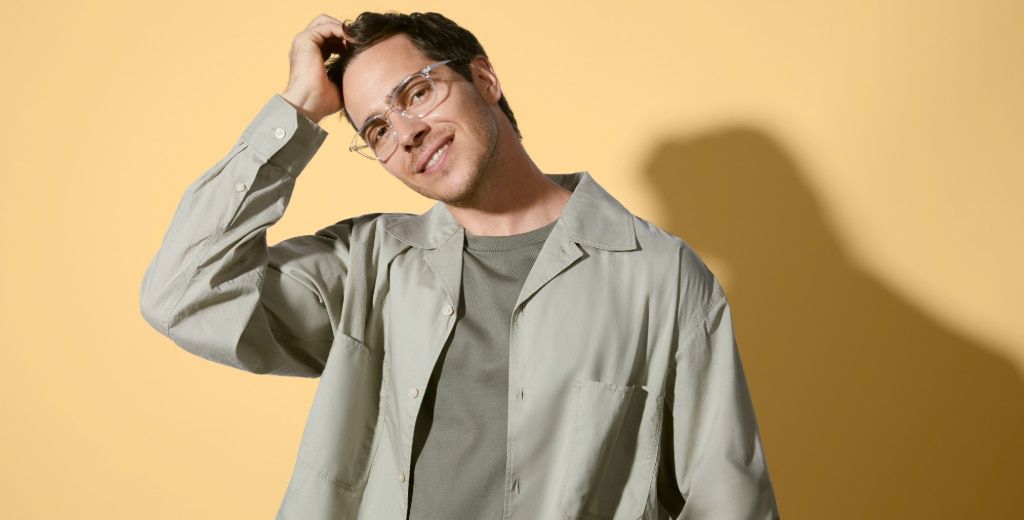 How to style clear glasses frames: a complete guide