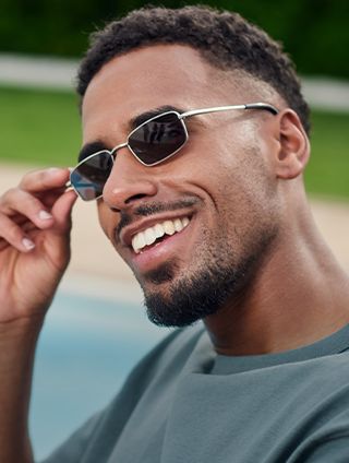 Photochromic lenses