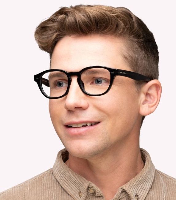 How to style your hair with glasses at Christmas parties