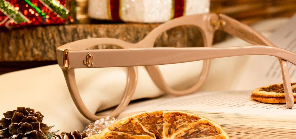 5 dazzling glasses styles to wear at Christmas events